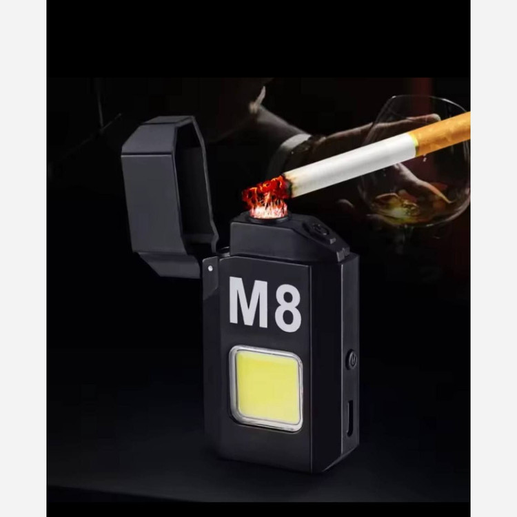 فندک شارژی و چراغ قوه M9